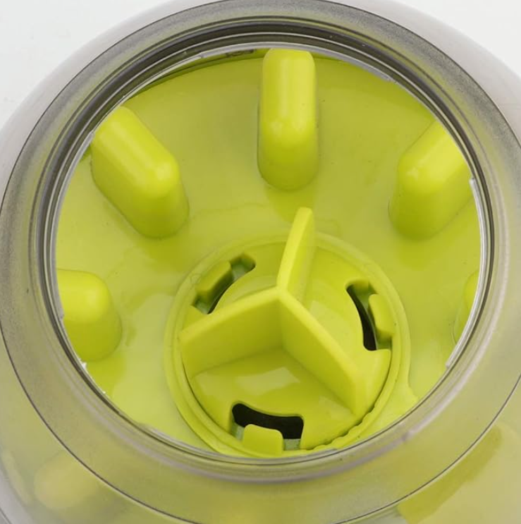 Dispersor de Ração para Cães Oval Verde