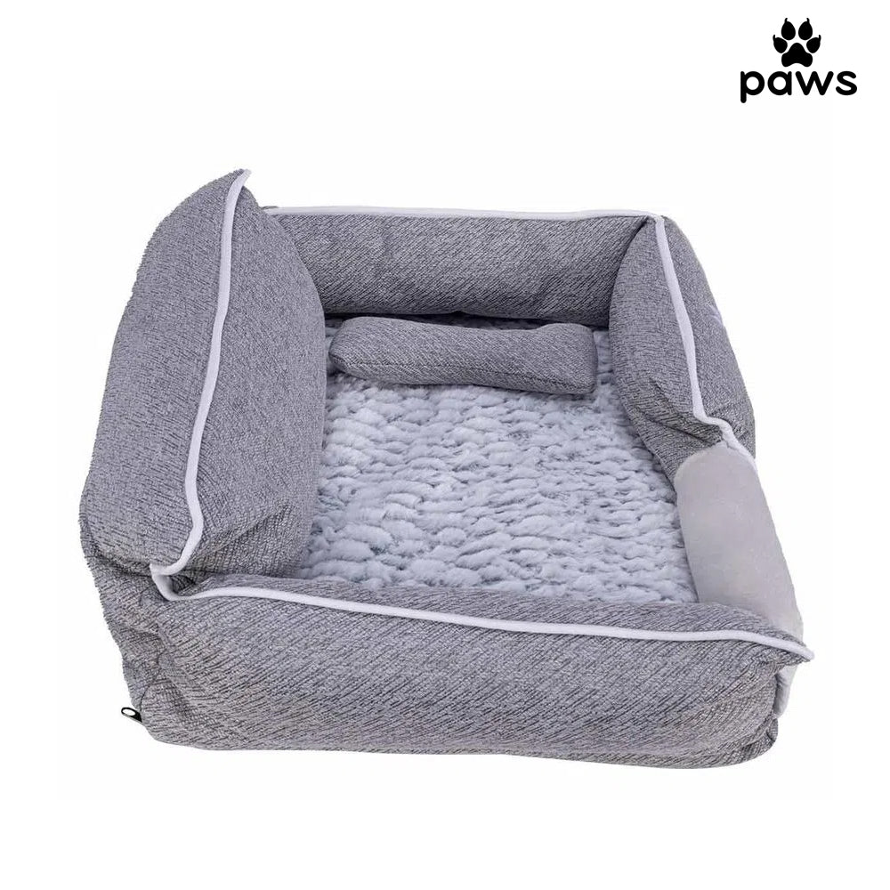 Cama pelúcia com almofada