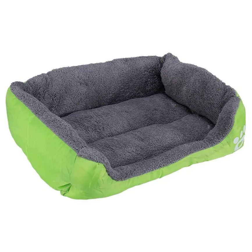 Cama Pelúciada com Patinhas Verde
