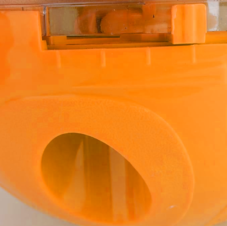 Dispersor de Ração para Cães Oval Laranja